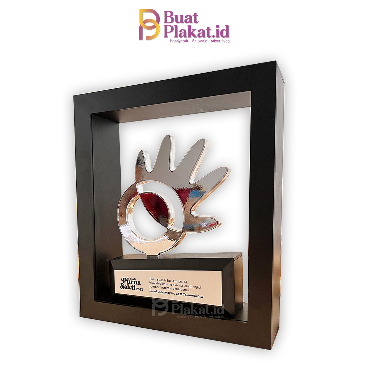 Plakat Kayu Penghargaan TelkomGroup 2024