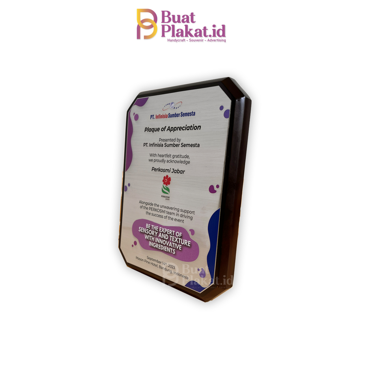 Plakat Kayu Appreciation PT Infinisia Sumber Semesta